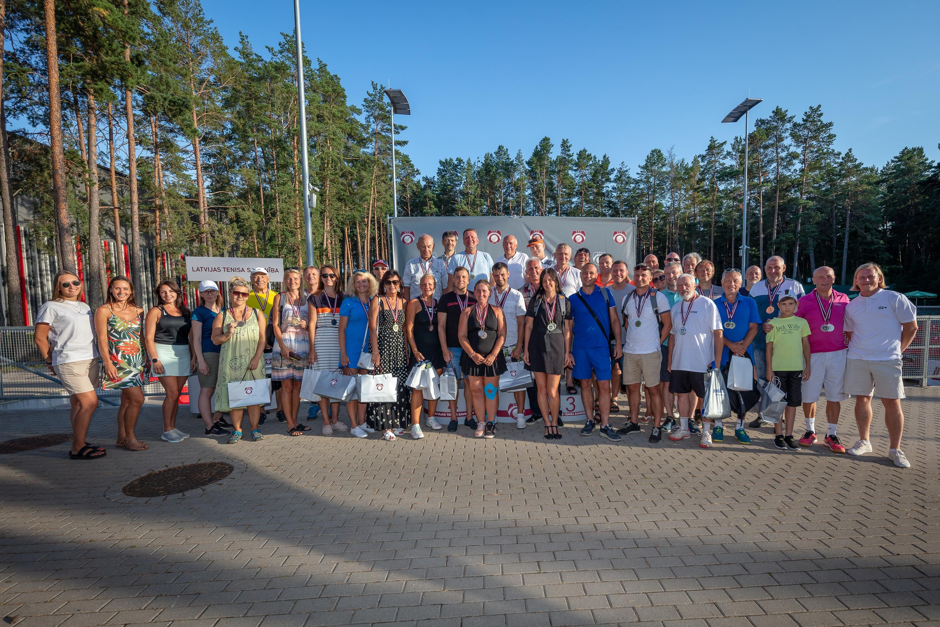 Apbalvoti 2022.gada Latvijas Republikas senioru čempionāta uzvarētāji